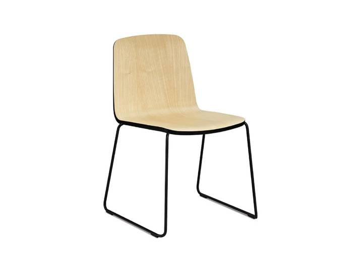 Normann Copenhagen Just Stuhl Esche, Furnier, Schwarze Kante, Schwarzes Metallgestell