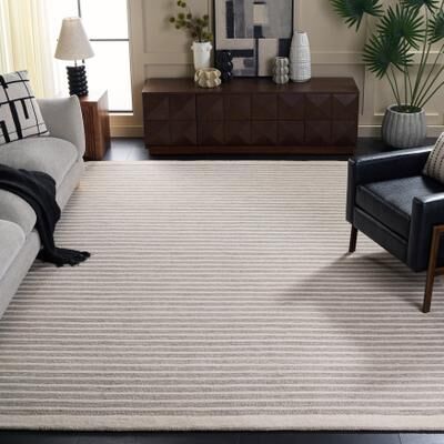SAFAVIEH Handmade Ebony Sawako Wool Rug