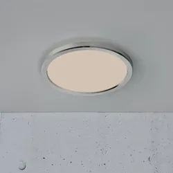 Flache leistungsstarke LED-Deckenleuchte schaltbar chrom auch füs Bad geeignet von Nordlux