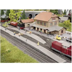 Noch H0 Bahnsteig Epoche III IV, Set (4 teilig)