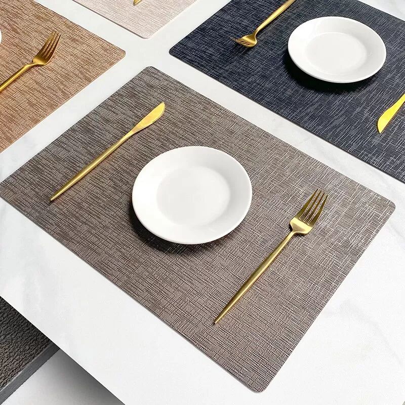 INF 6-teiliges Set Metallstruktur Leder Tischset - Oval Schwarz Gold, Hitzebeständig und Rutschfest Oval