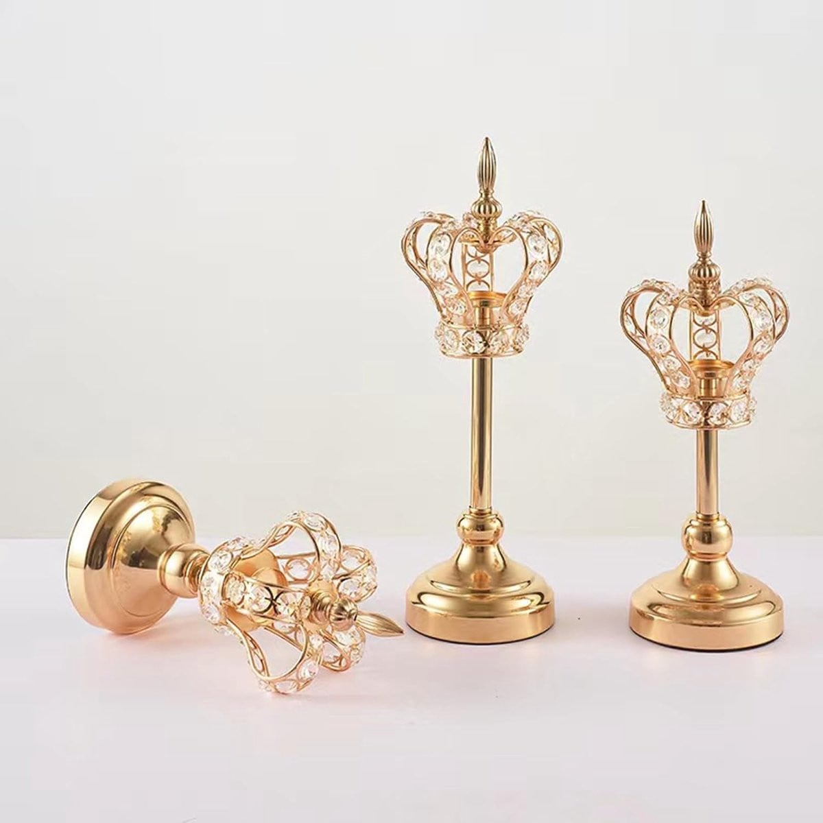 Set van 3 Metalen Kandelaars met Kristallen Houders en Windkap - Stijl 1