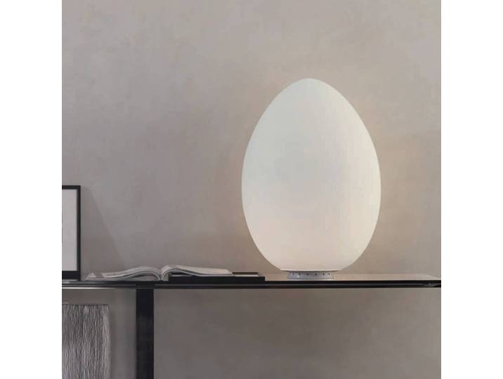 Fontana Arte Designer Tischlampe UOVO, weiß / opal, für Wohn- / Esszimmer, Metall, Design