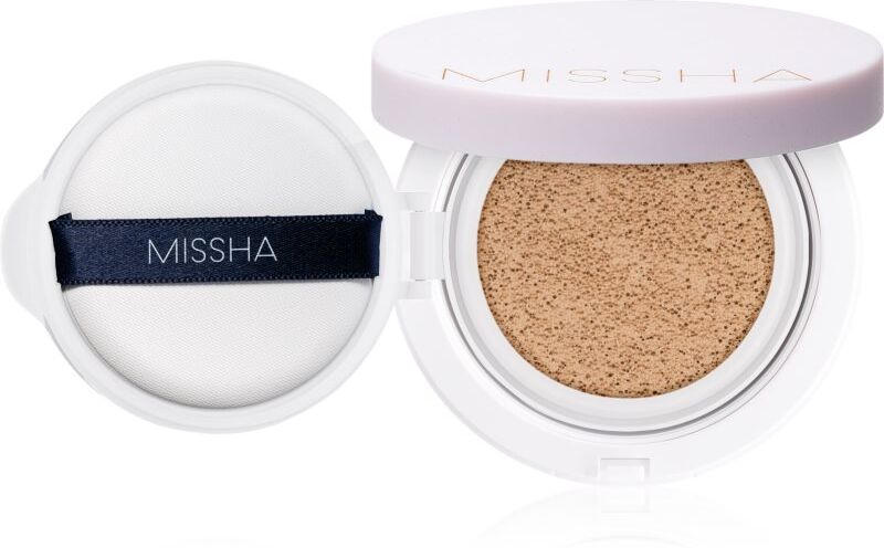 Missha Magic Cushion Moist Up hydrating cushion foundation SPF 50+ shade No. 21 15 g