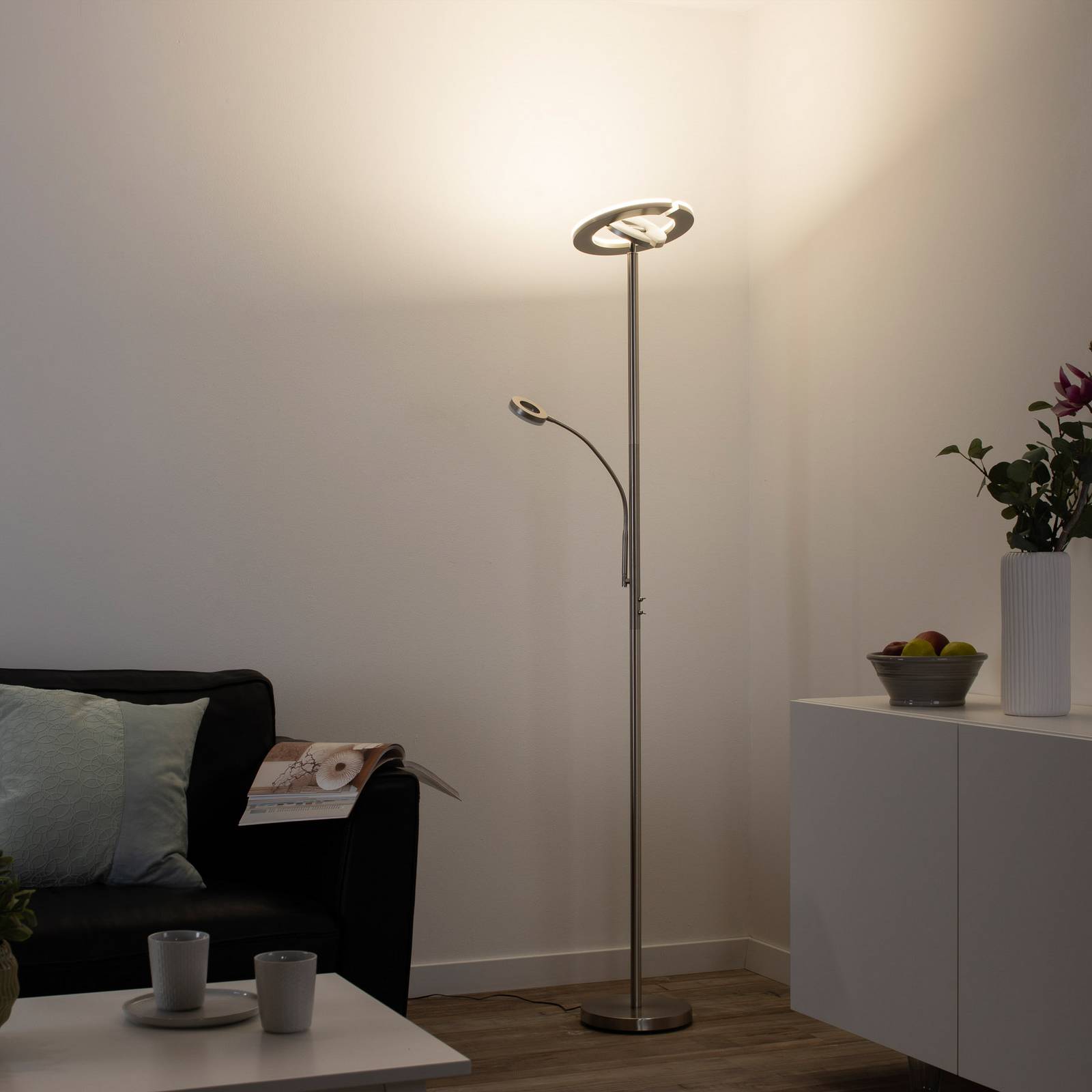 LOLA Smart LED-Deckenfluter LOLAsmart Rocco mit Lesearm Rocco, dimmbar, alu / grau / zink, für Wohn- / Esszimmer, Metall, Modern, Deckenfluter