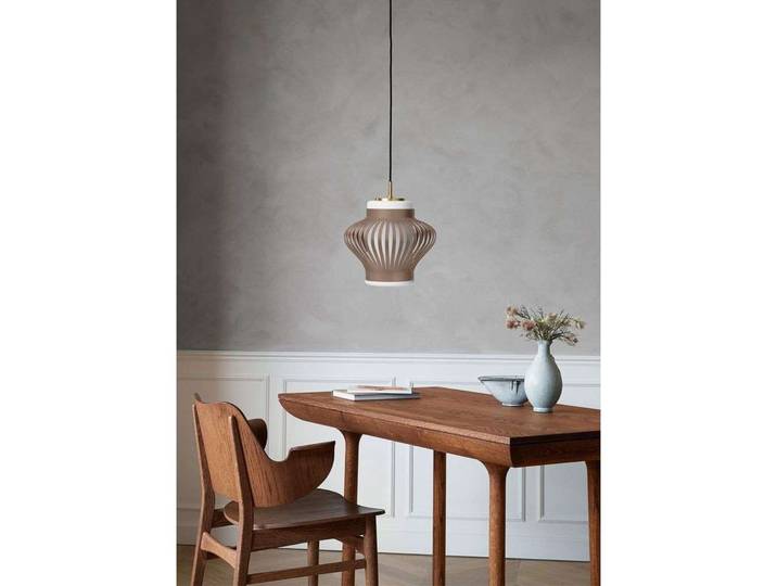 Opal Lamella Pendelleuchte, braun, Ø 26 cm - Warm Nordic - Esszimmer - Vintage - Metall - Einflammig