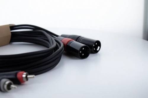 Cordial EU 3 MC XLR Verbindungskabel [2x XLR-Stecker 3 polig - 2x Cinch-Stecker] 3m Schwarz