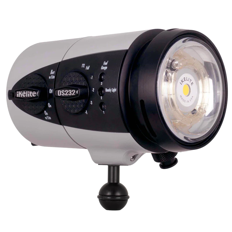 Ikelite - Unterwasser-Blitz DS232 TTL Strobe mit 2500 Lumen Video Licht 213Ws