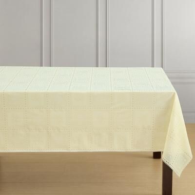 Threadmade Crochet Lace-Inspired 3-Yard Cut-to-fit Vinyl Tablecloth/Table Protector - 54x108