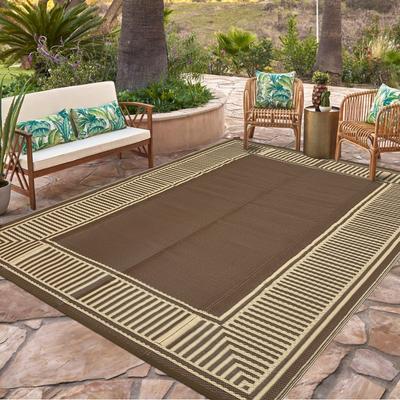 Garvee Waterproof Modern Bordered Stripes Outdoor Rug
