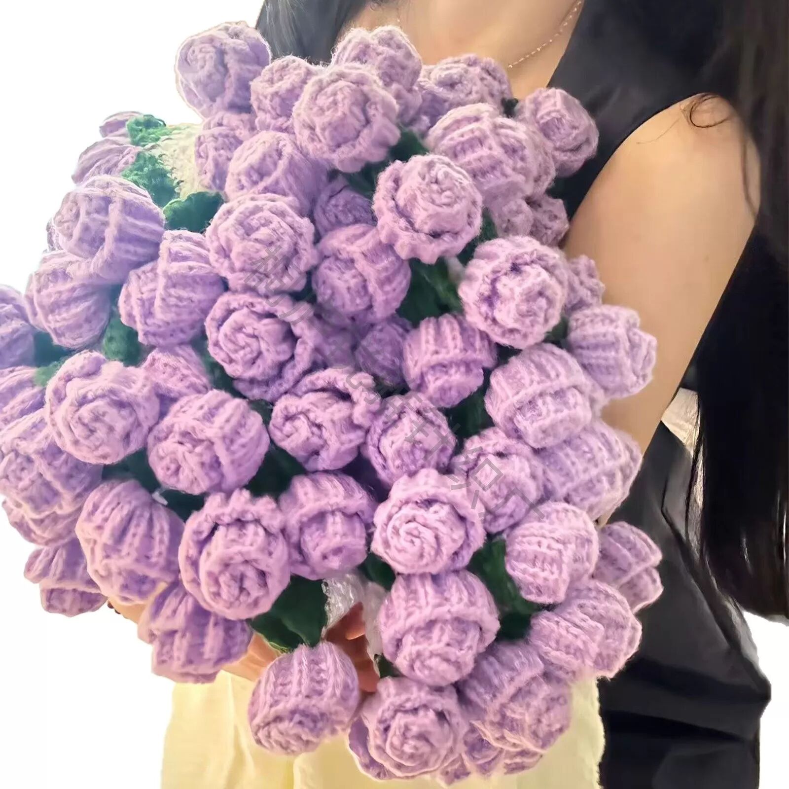 INF Rosenstrauß Decke - 52 Blumen, 80cm - Weicher Polyester Überwurf Violett