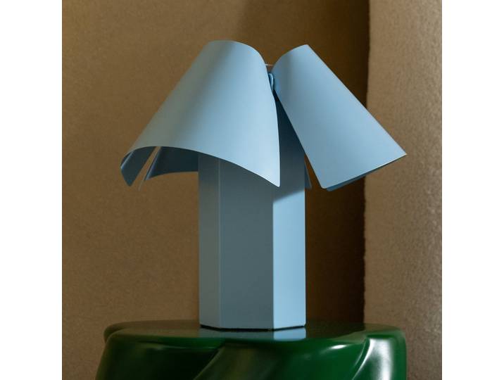 Beln Tischlampe, hellblau, Metall, Höhe 30 cm - &Klevering - Schlafzimmer - Design