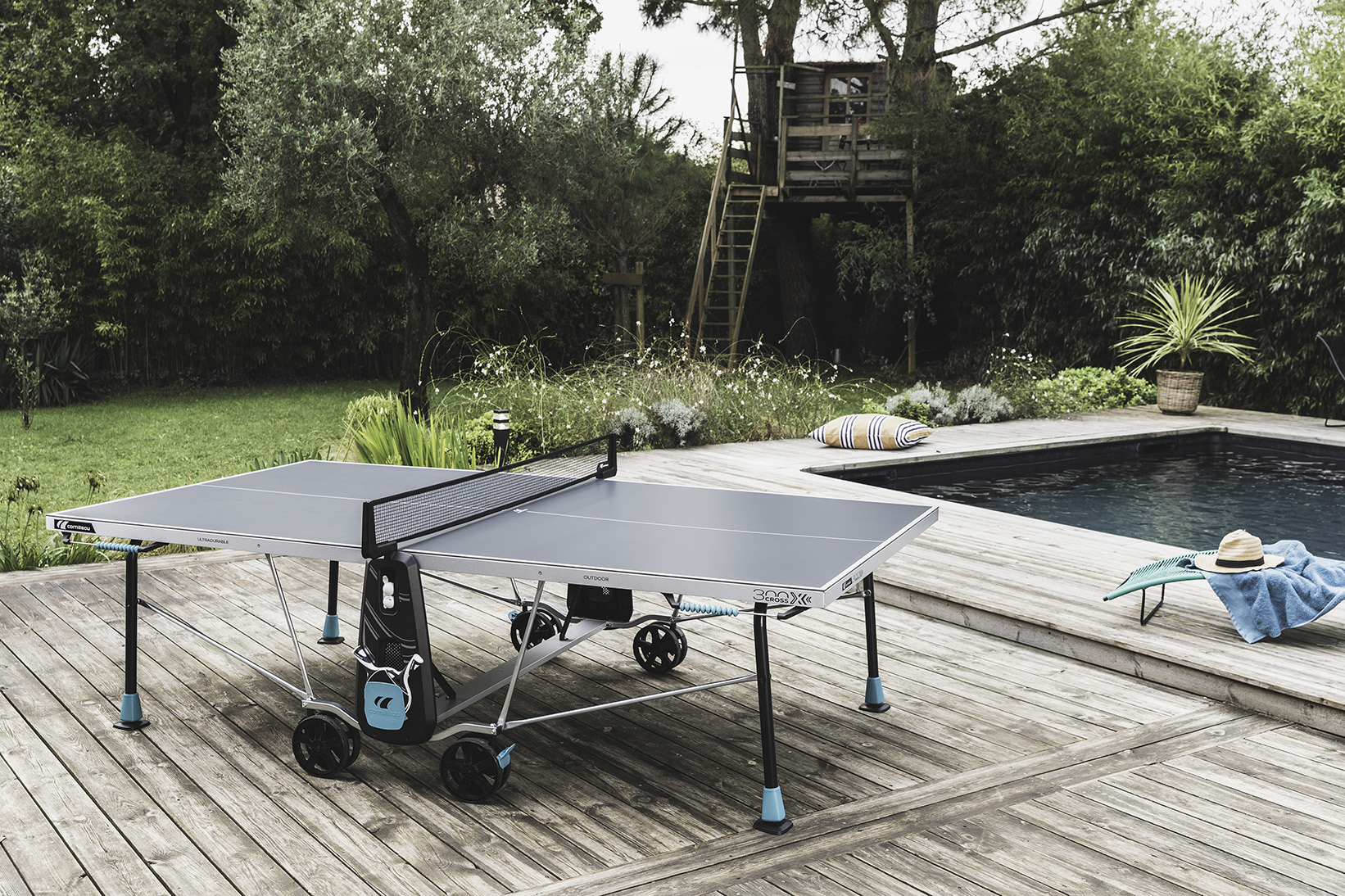 CORNILLAU 300X - Outdoor Tischtennisplatte - BLAU