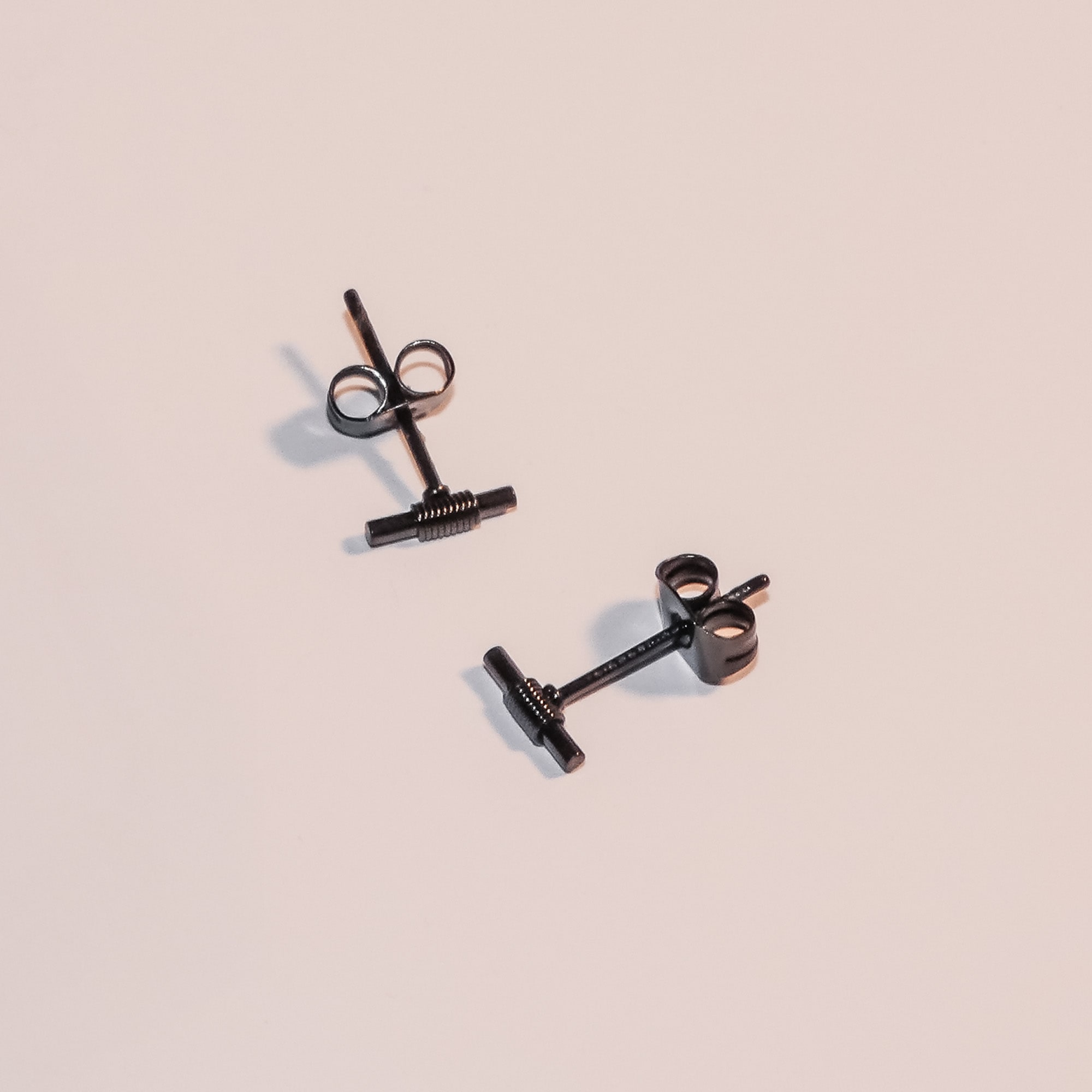 Paar Ohrstecker LIEBESKIND BERLIN "Twist", schwarz, Ohrringe, Damen, Edelstahl
