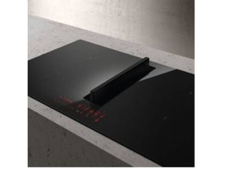 Plaque induction avec hotte intégrée Elica NIKOLATESLA FIT XL 83 cm - Évacuation