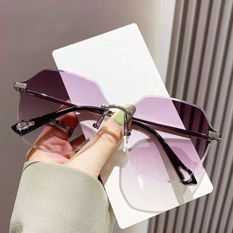 INF Stylische lila-graue Sonnenbrille für Damen - UV400-Schutz
