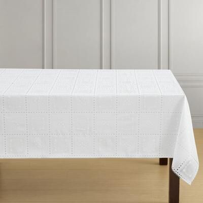 Threadmade Crochet Lace-Inspired 3-Yard Cut-to-fit Vinyl Tablecloth/Table Protector - 54x108