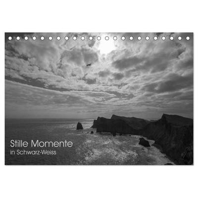 Stille Momente in Schwarz-Weiss (Tischkalender 2027 DIN A5 quer), CALVENDO Monatskalender