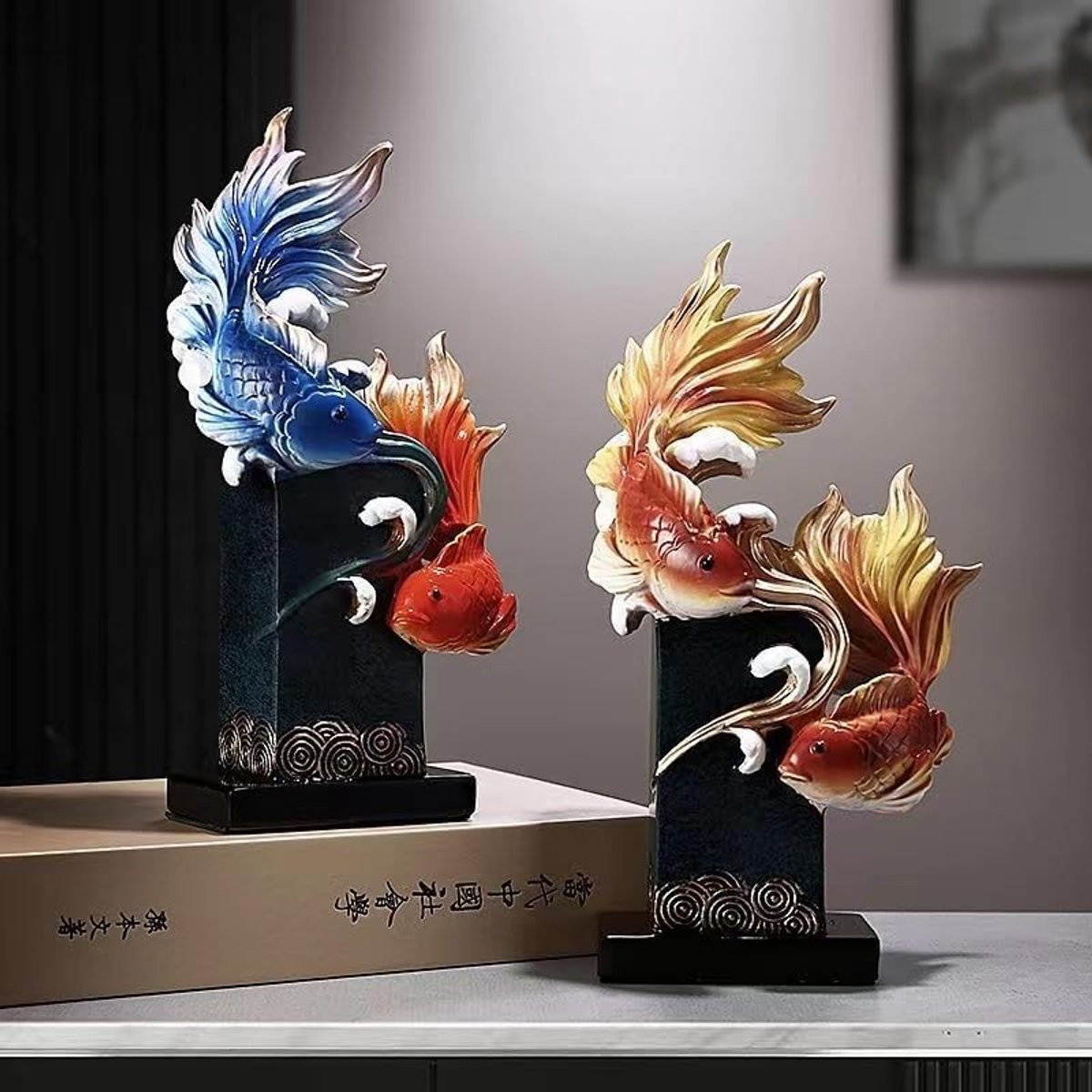 Elegant kunstbeeldje dierensculptuur van hars voor huisdecoratie