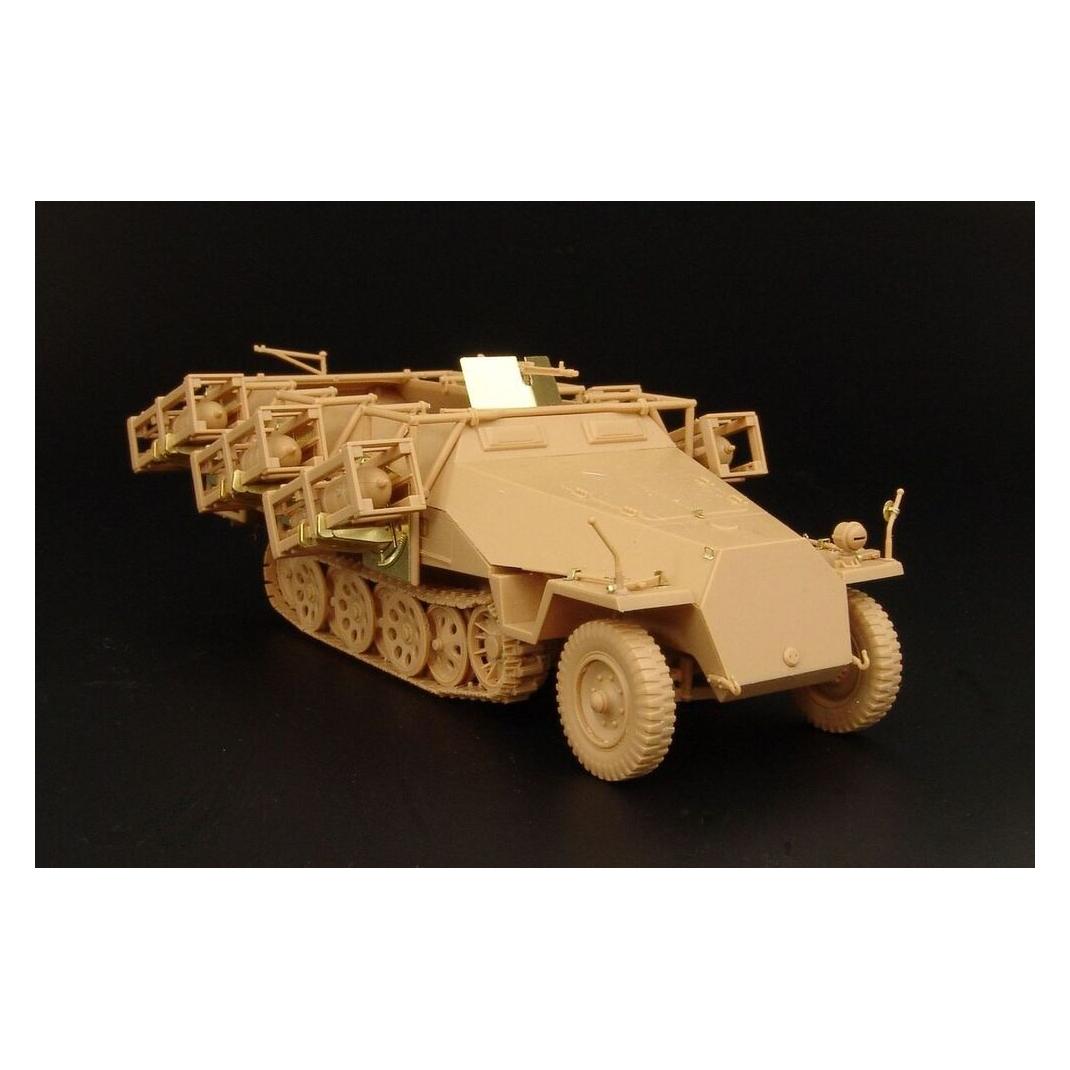 Hauler Sd Kfz 251 STUKA Zu Fuss (TAMIYA) (HLX48300)