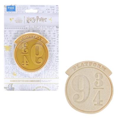 Cookie Cutter & Embosser - Platform 9 3/4