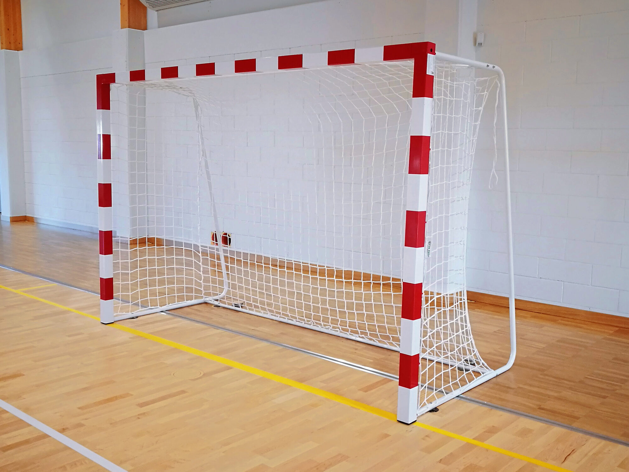 Konkurrenzfähiges, mobiles Handballtor aus Stahl