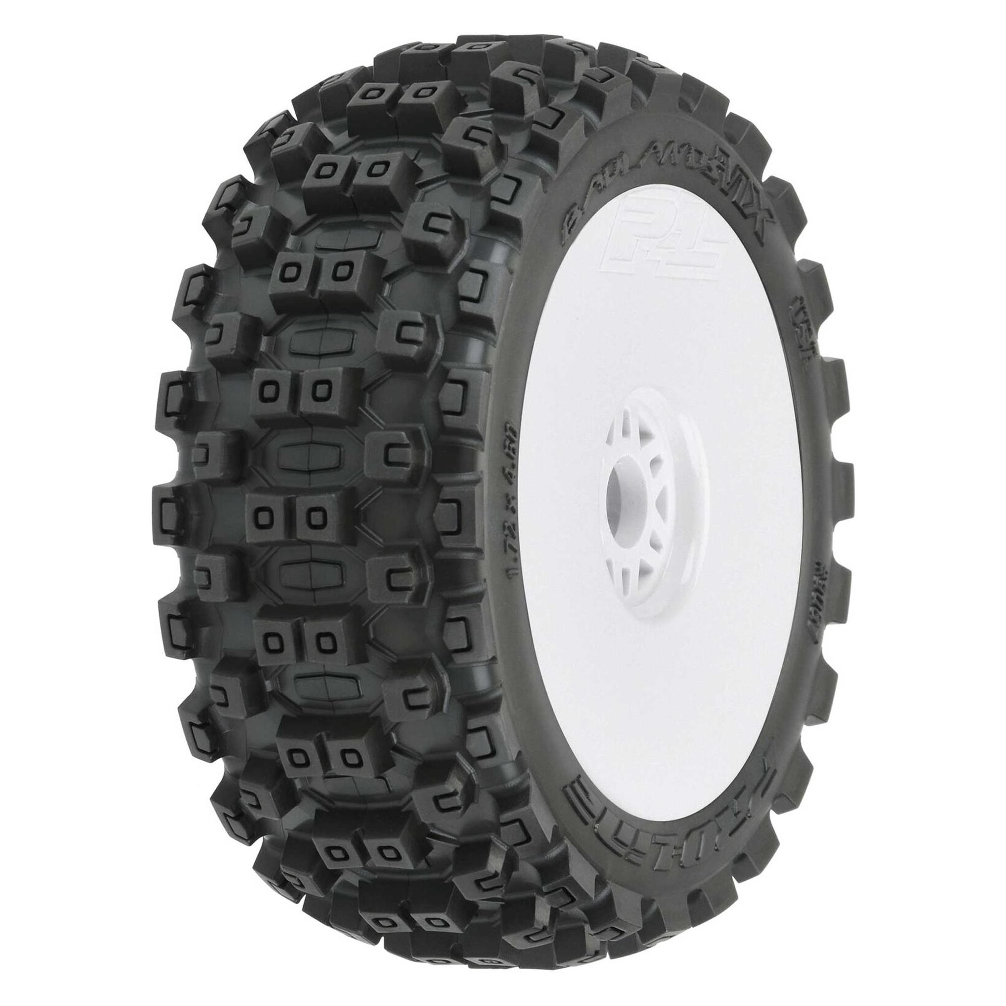 Proline Kompletträder Badlands MX M2, Weiss Buggy, 1:8, 2 Stück (PRO906731)