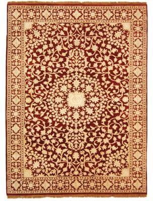 SAFAVIEH Couture Hand-knotted Ganges River Nikia Traditional Oriental Wool Rug with Fringe