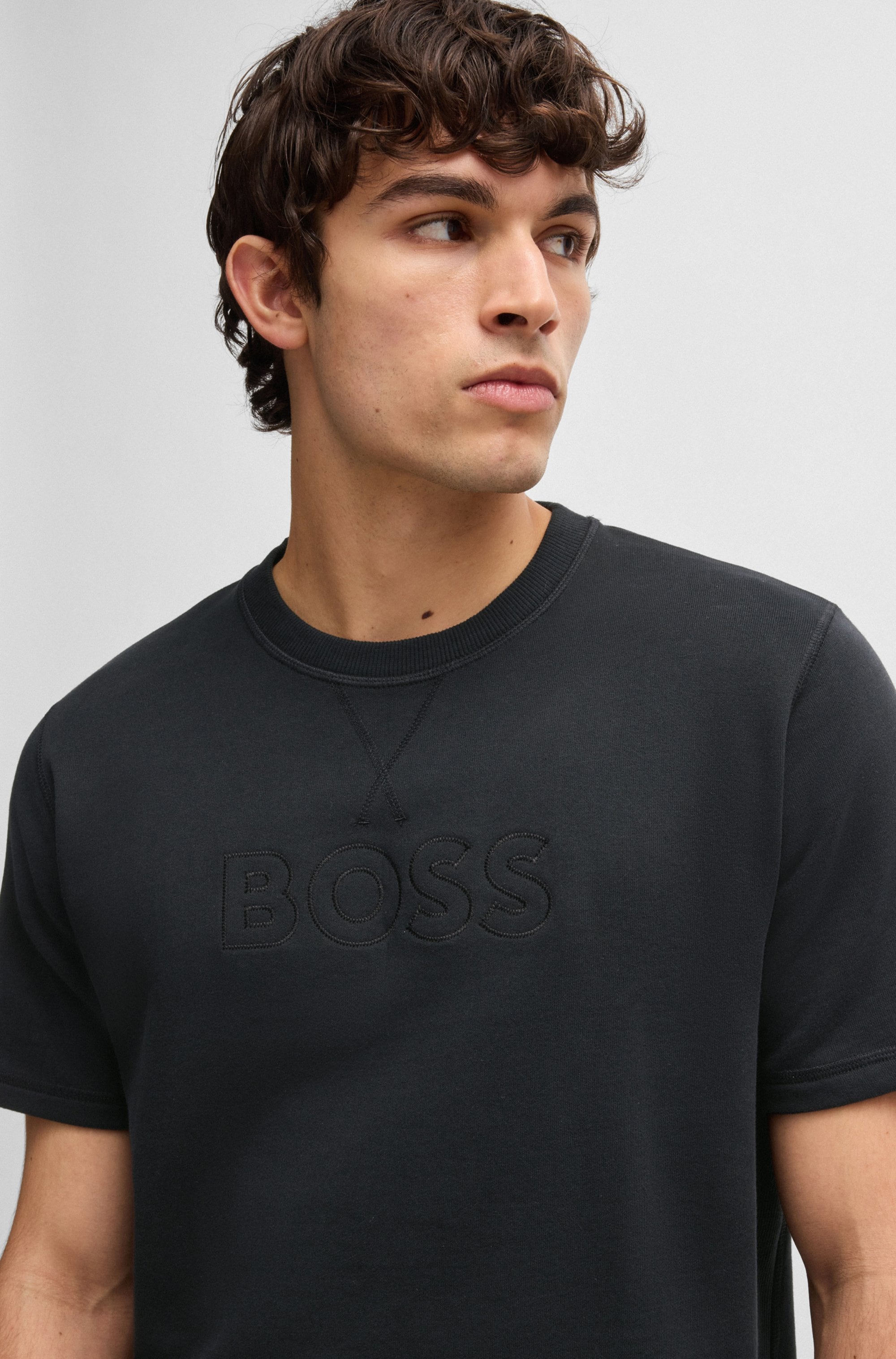 T-Shirt BOSS "David", Herren, Gr. M (50), schwarz, Jersey, Obermaterial: 100% Baumwolle, bestickt, unifarben, regular fit, Rundhals, eingesetzt Overlocknaht, Shirts T-Shirt, mit großer Logostickerei