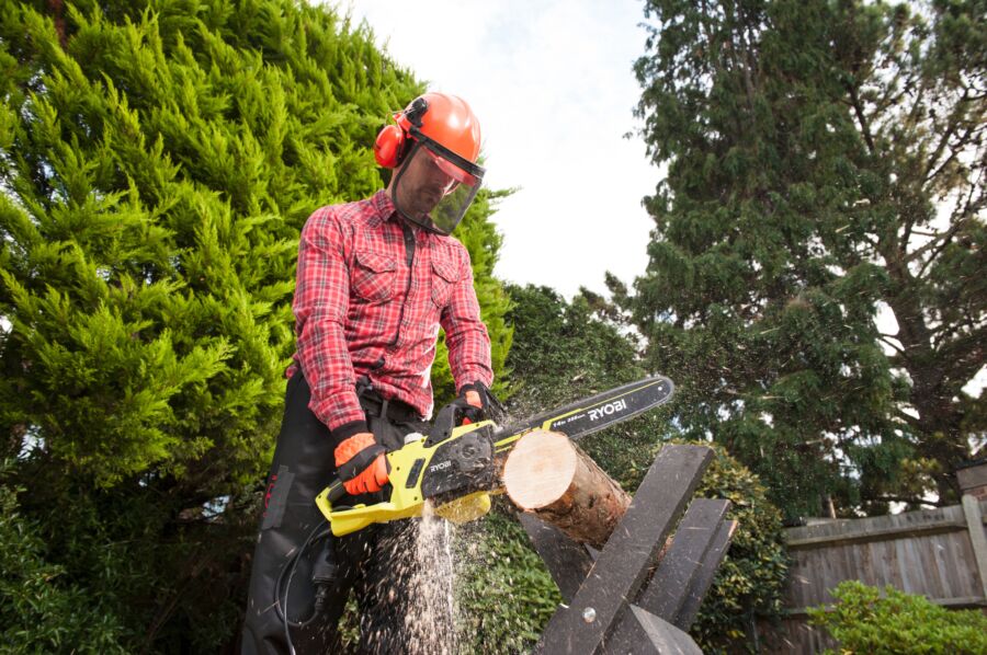 Ryobi ELETTROSEGHE 1900W BARRA 35 CM.