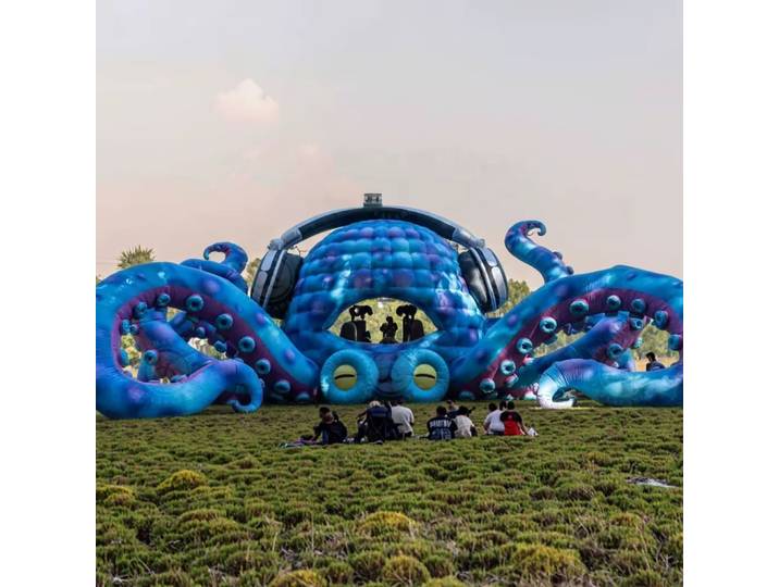 Grande cabine gonflable extérieure de DJ de poulpe de 8/10m poulpe de scène de musique festive avec le ventilateur pour les festivals de musique publicité extérieure