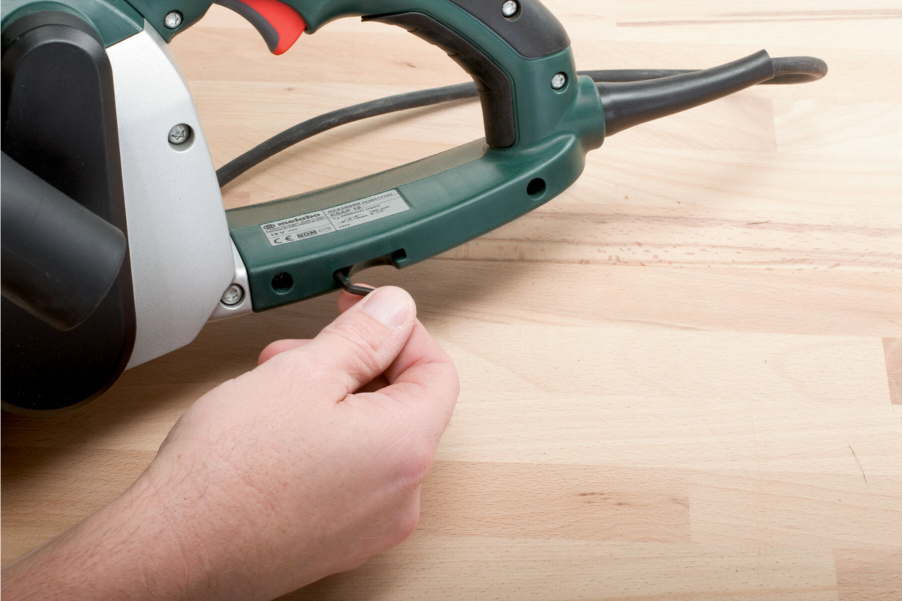Metabo Bandschleifer BAE 75 mit Maschinenständer; Karton (600375000)