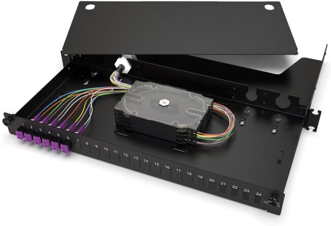 Corning LANSCAPE Boîte de fusion LAN1 6 x LCD OM3/4 PGTL noir LAN1-12AV-PGTL-B (LAN1-12AV-PGTL-B)