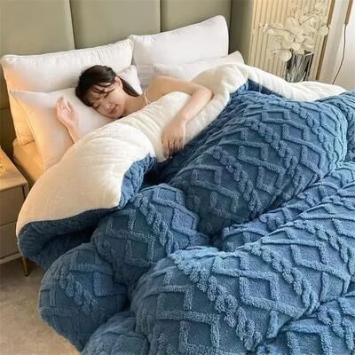 All Categories Goods Super Thick Winter Warm Blanket For Bed, Artificial Lamb Cashmere Weighted Blanket, Soft Comfortable Quilt Comforter blue