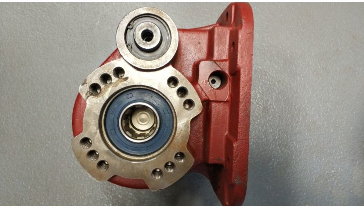 Zapfwelle PNEUMATICS HTP8603-4002/DAMAGED