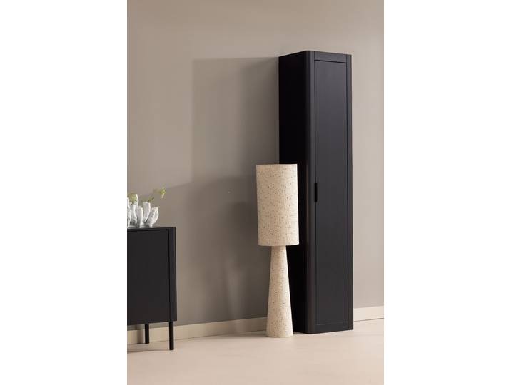 Mehrzweckschrank WOOOD Gunnar FSC Mix Kiefernholz mit sichtbare Maserung 45x39x217 cm , schwarz (mattschwarz), B:45cm H:217cm T:39cm, Massivholz, Schränke, Mehrzweckschrank, Tragkraft 30 kg pro Boden, Schutzlackiert, Wandbefestigung empfohlen