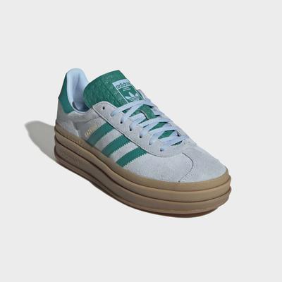 Plateausneaker ADIDAS ORIGINALS "GAZELLE BOLD", Damen, Gr. 36, clear sky, equipment grün, gold metallic, Leder, Synthetik, Schuhe Plateausneaker
