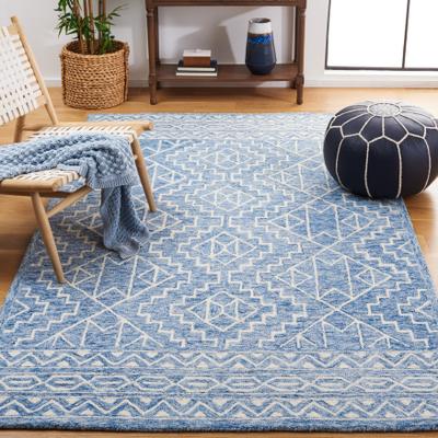 SAFAVIEH Handmade Metro Vinaldina Wool Rug