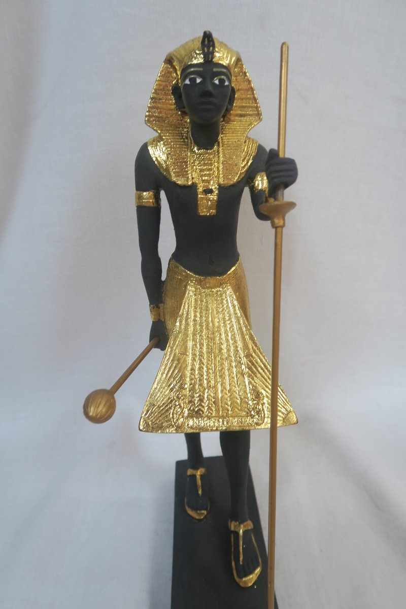 Toetanchanon Wachter - Beeld replica van de Egyptische Farao