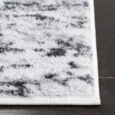 SAFAVIEH Amelia Modern Abstract Rug
