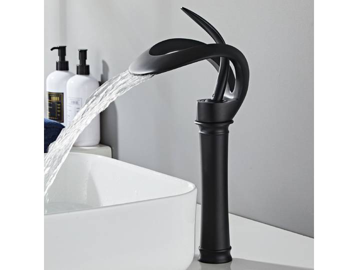Robinets de lavabo de salle de bains noirs, robinet cascade à poignée unique, robinets mélangeurs de lavabo en laiton massif, robinet d'eau créatif au Design évidé