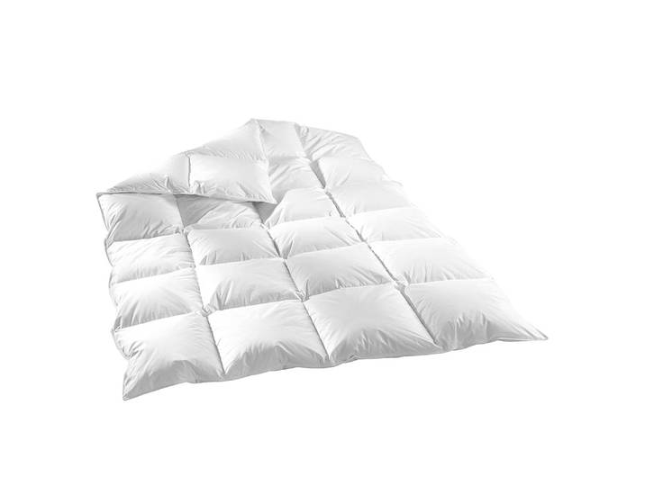 Couette à cassettes 155 x 220 cm Blanc 90% duvet, 10% plumes d´oie Housse de coussin : 100 % coton Rembourrage : 90 % duvet d'oie, 10 % plumes