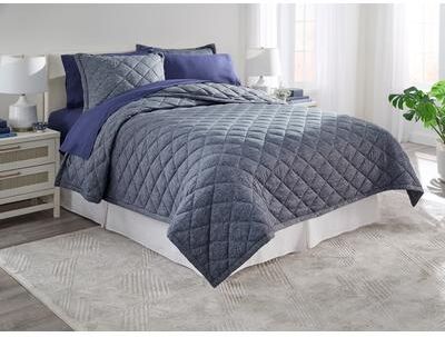 BH Studio Jersey Quilt Set by BrylaneHome in Navy (Size TWIN)