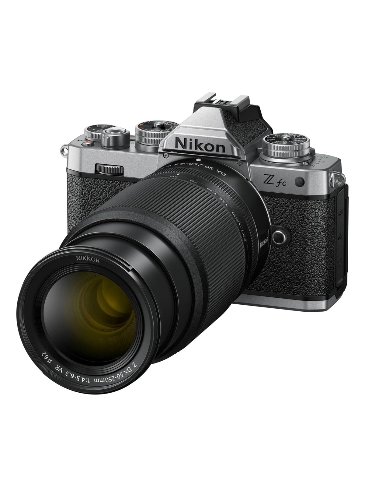 Nikon Z fc + Z DX 16-50 mm f/3.5-6.3 + Z DX 50-250 f/4.5-6.3 kit