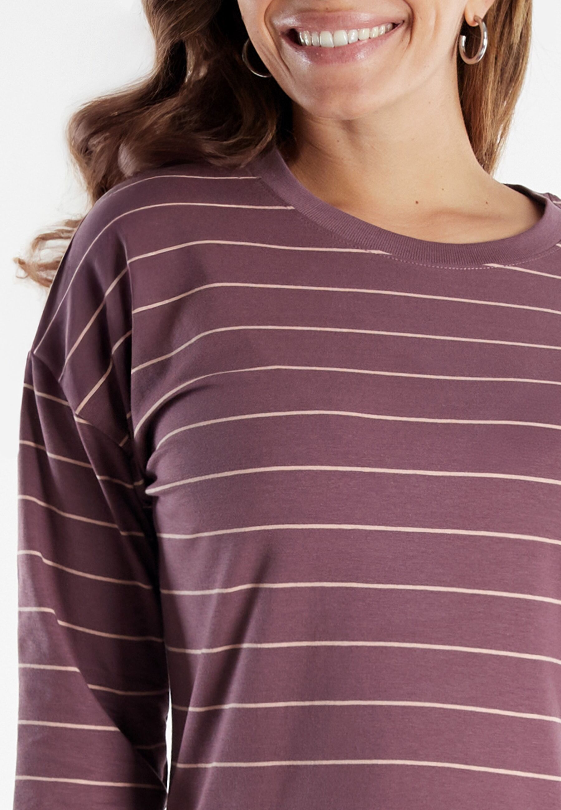 Nachthemd TOM TAILOR "Sitia", Damen, Gr. 38 (M), N-Gr, Langarm, lila (lila, mittel, streifen), Obermaterial: 95% Baumwolle, 5% Elasthan, bequem knielang, Rundhals, gerader Abschluss, Kleider Nachthemd, knielang, Langarm, Rundhalsausschnitt, gestreift, Bau