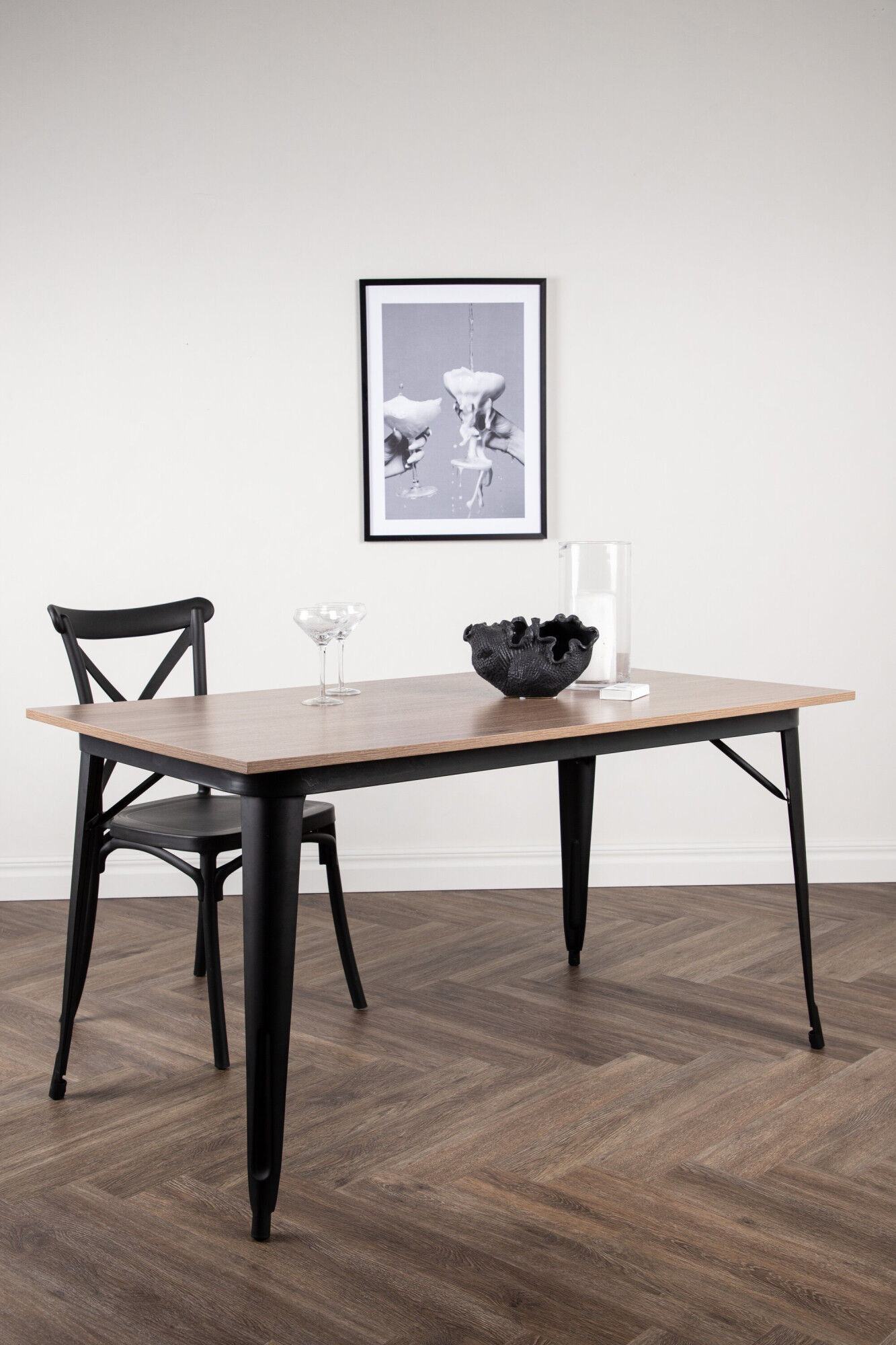 Esstisch VENTURE HOME "Tempe, rechteckiger Esstisch in eleganter Walnussoptik, 140 × 80 cm", braun (walnuss, schwarz, walnuss), B:80cm H:75cm T:80cm, Tische, Esstisch, Esszimmertisch, MDF, Stahlbeine, rechteckig, kompakt, kultiviert walnuss, schwarz, waln
