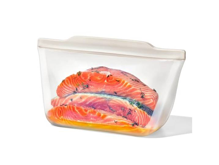 OXO Good Grips Wiederverwendbarer Silikon-Standbeutel, 1,8 L, Haferfarben