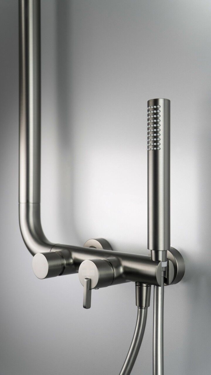 Neuesbad Serie 600 Duschsystem, Oberfläche: Titanium NB1NQS_D4XM1