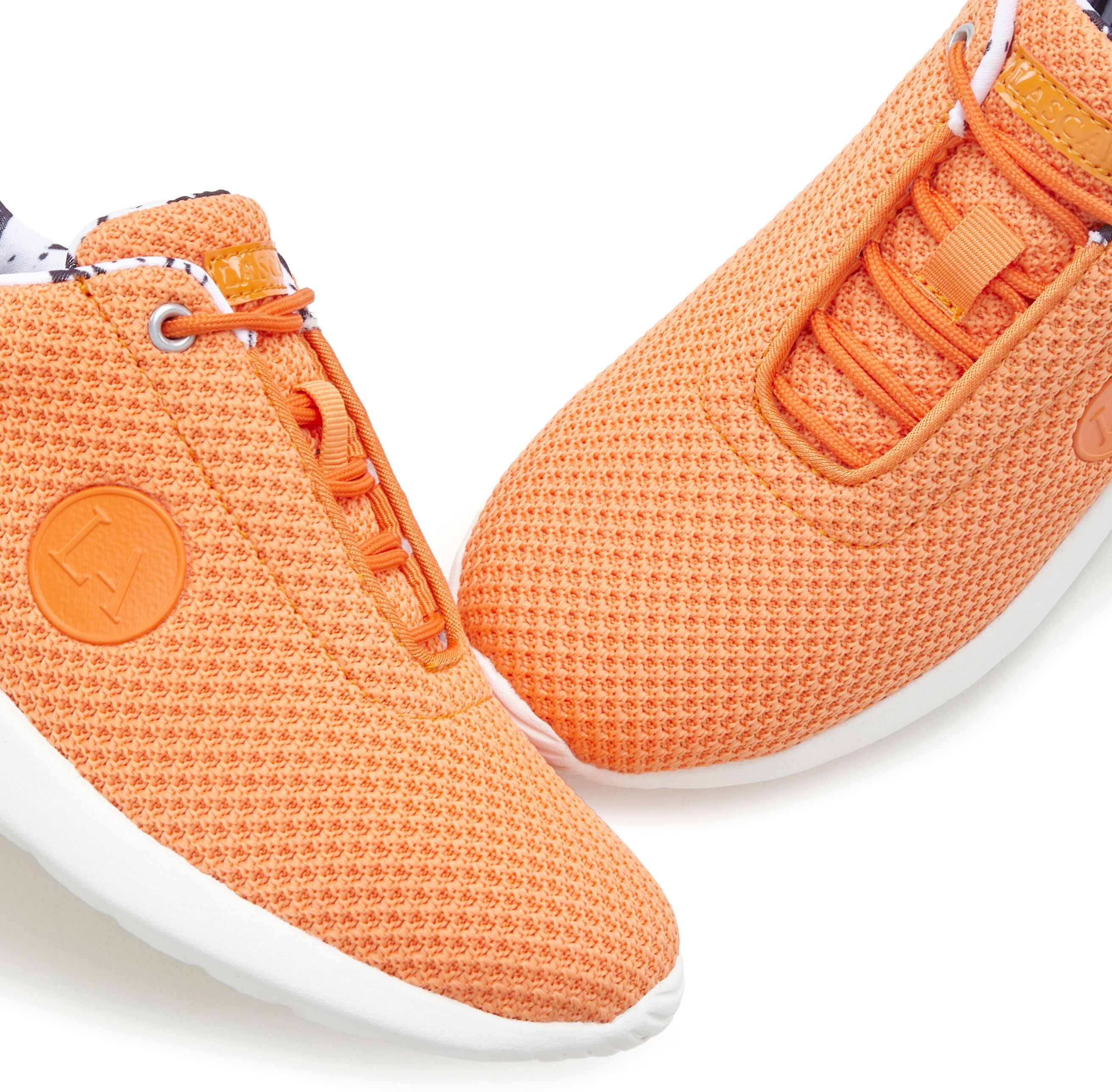 Sneaker LASCANA ACTIVE "Halbschuh, Turnschuhe", Damen, Gr. 41, Textil, orange, Obermaterial: 100% Textilmaterial. Decksohle: 100% Textilmaterial. Futter: 100% Textilmaterial. Laufsohle: 100% Synthetik, unifarben, Basic, Schuhe Sneaker, mit atmungsaktivem 