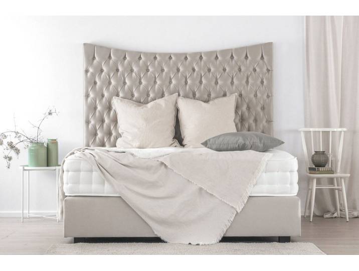 Boxspringbett PRESTIGE 220x200 cm - verschiedene Farben und Bezüge verfügbar - mit Matratze - mit Chesterfield-Steppung am Kopfteil